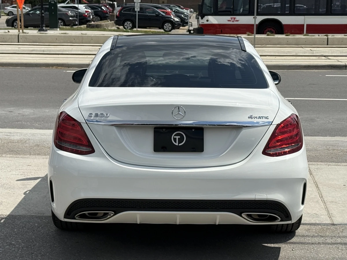 Mercedes-Benz C 300 AMG SPORT | PANO - изображение 7