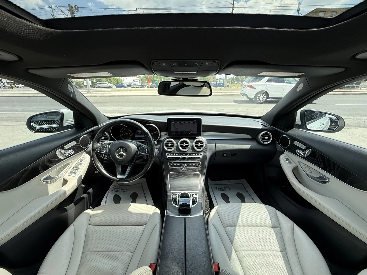 Mercedes-Benz C 300 AMG SPORT | PANO - изображение 9
