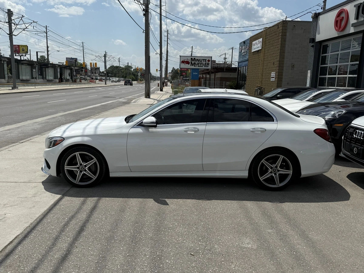 Mercedes-Benz C 300 AMG SPORT | PANO - изображение 5