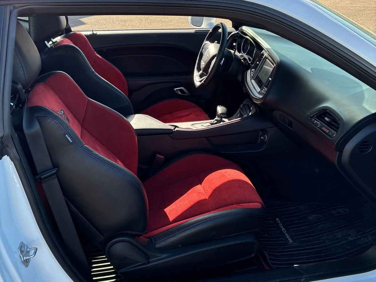 Dodge Challenger CARFAX * * АВТО КРЕДИТ * *  - изображение 8