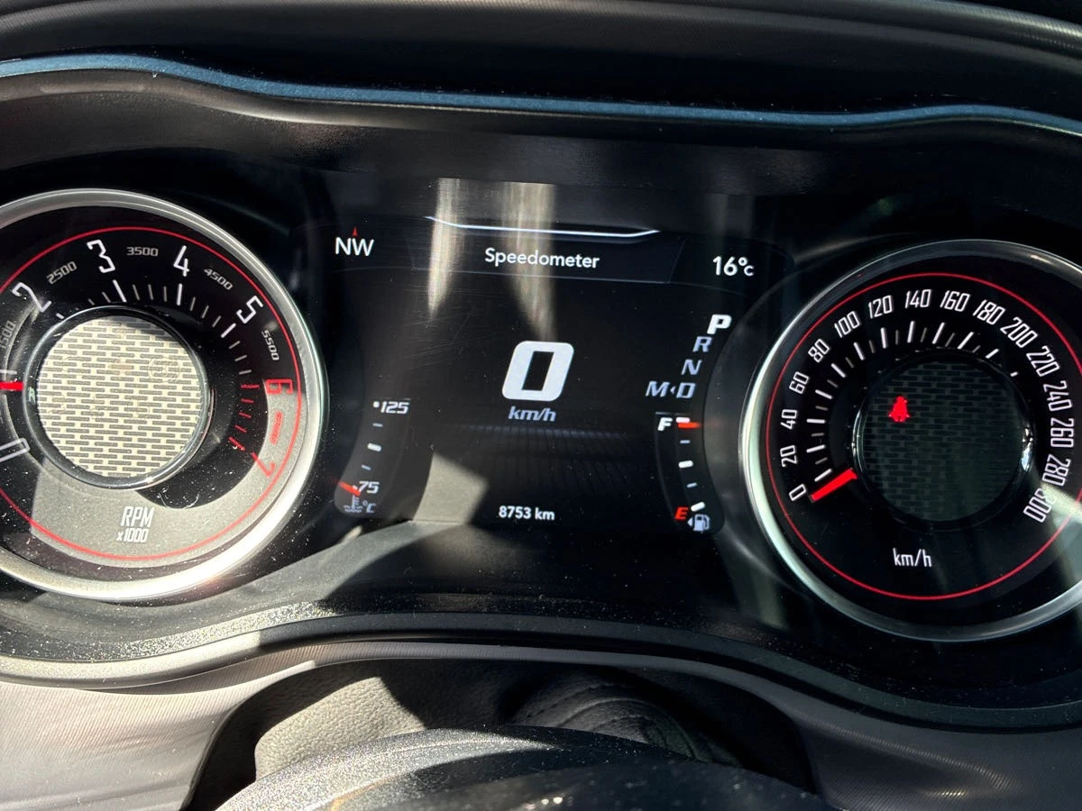 Dodge Challenger CARFAX * * АВТО КРЕДИТ * *  - изображение 9