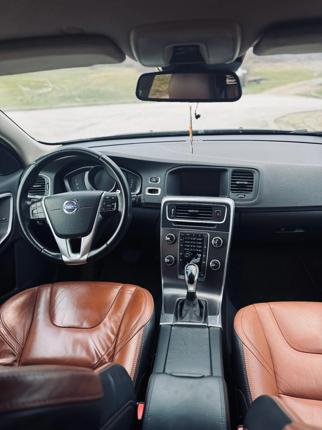 Volvo V60  - изображение 10