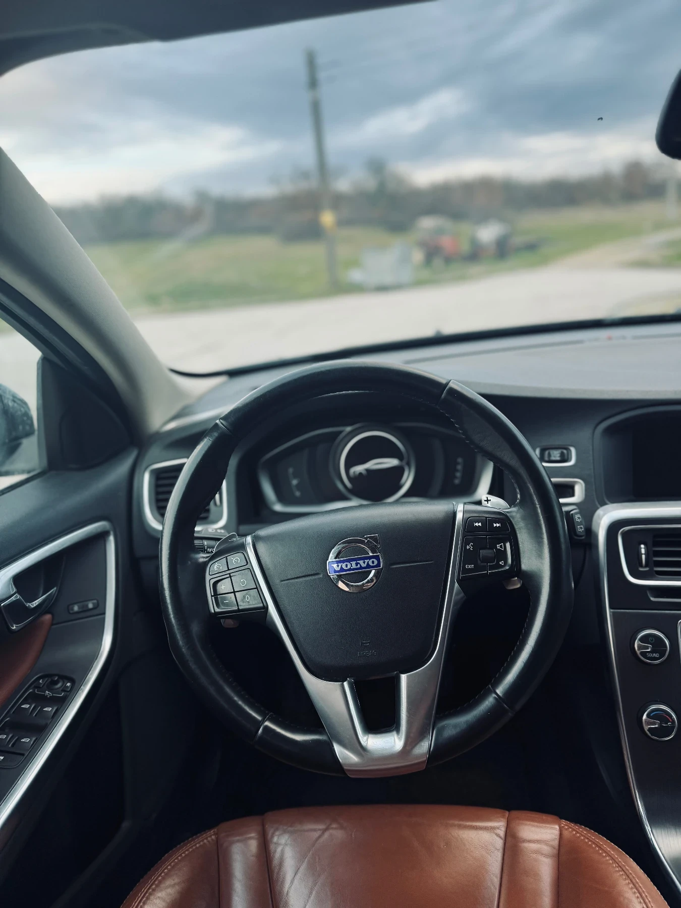 Volvo V60 | Mobile.bg � ����������� 12