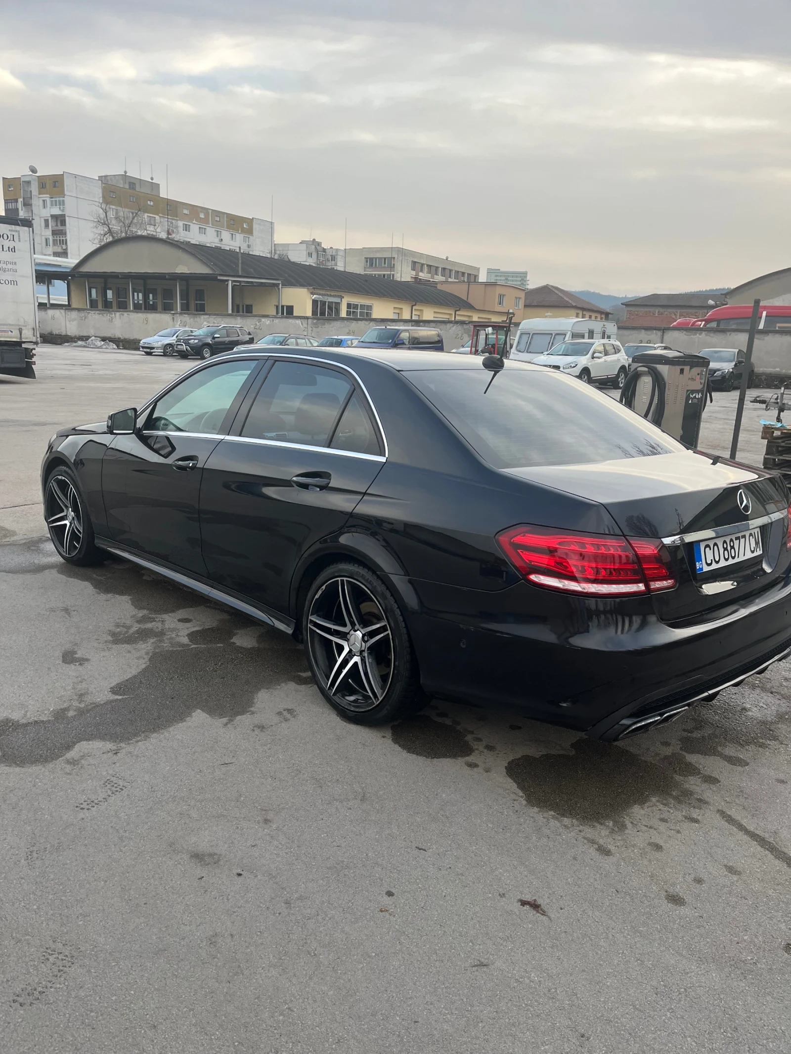 Mercedes-Benz E 200  - изображение 7