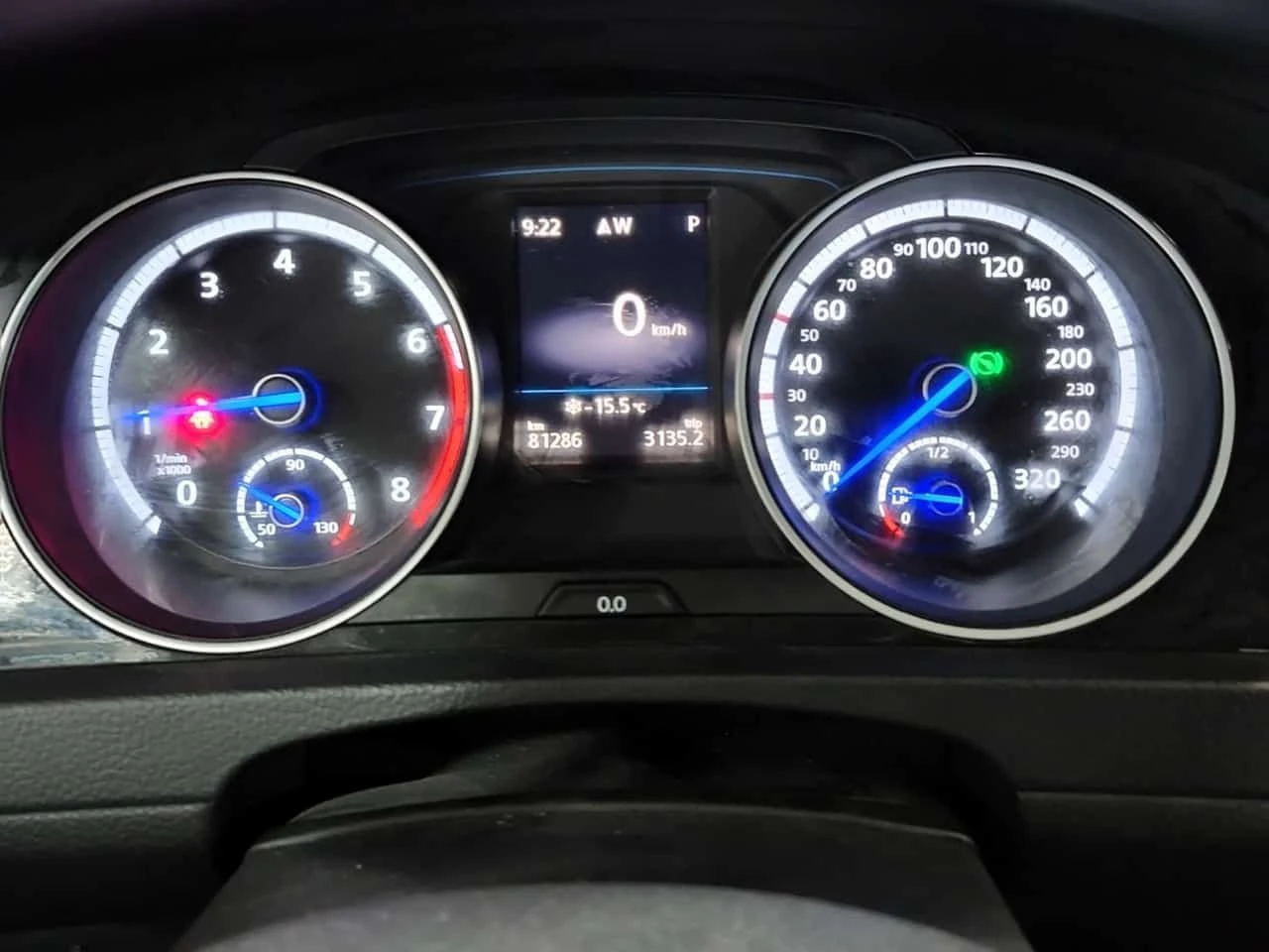 VW Golf R DSG | DISTRONIC | CARFAX - изображение 9