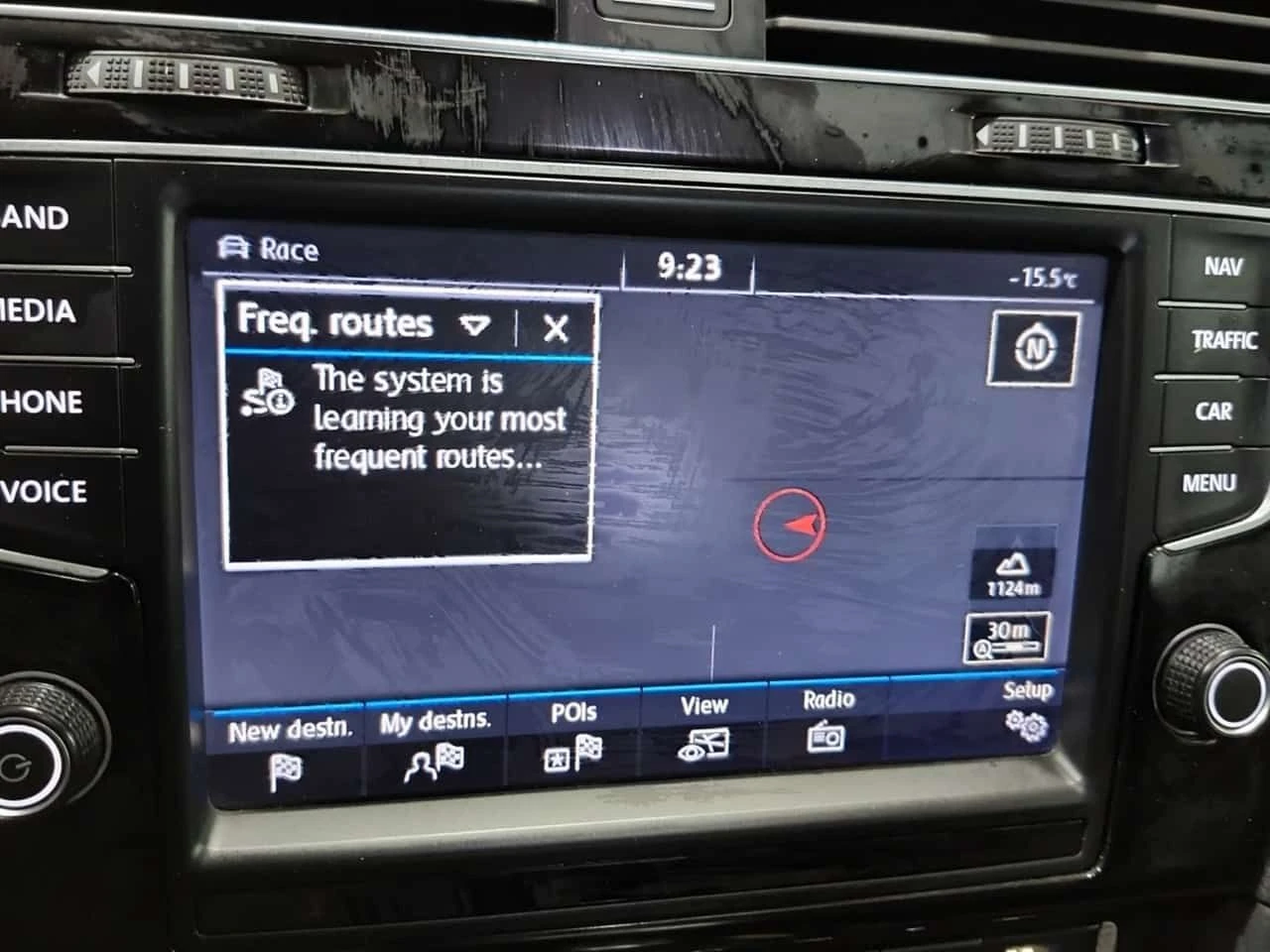 VW Golf R DSG | DISTRONIC | CARFAX - изображение 10