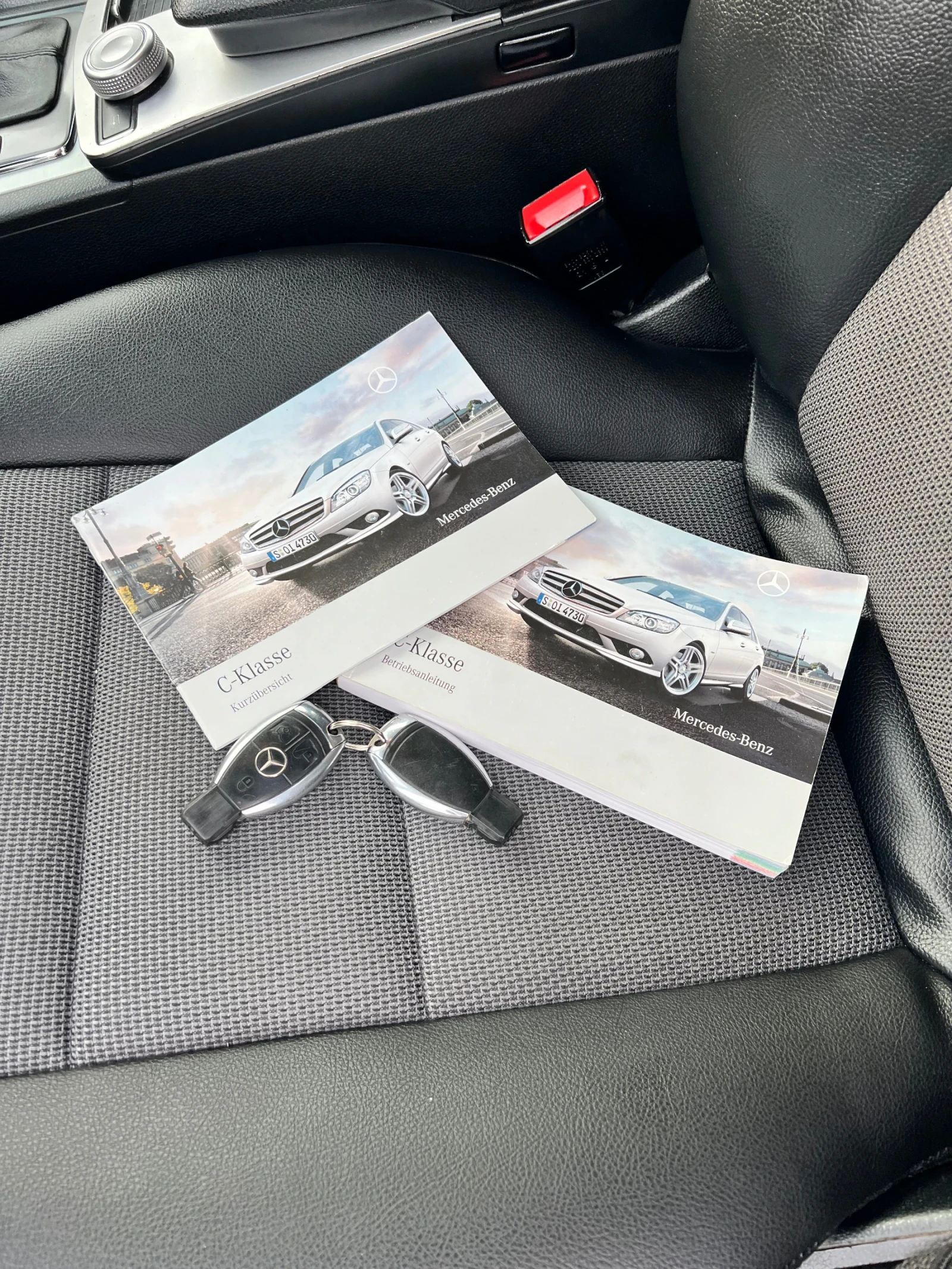 Mercedes-Benz C 220 2.2 CDI, снимка 17 - Автомобили и джипове - 53734404