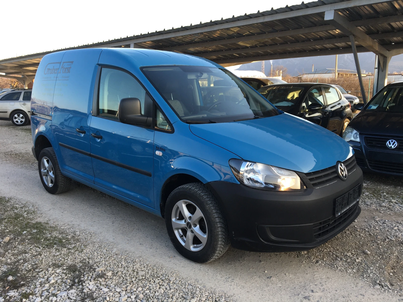 VW Caddy 2.0TDI 4motion, снимка 4 - Автомобили и джипове - 53823934