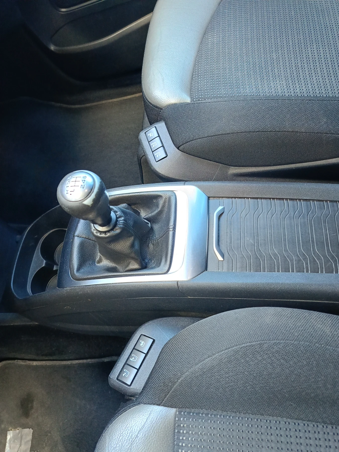 Citroen Grand C4 Picasso 1.6 HDI, снимка 12 - Автомобили и джипове - 54140697