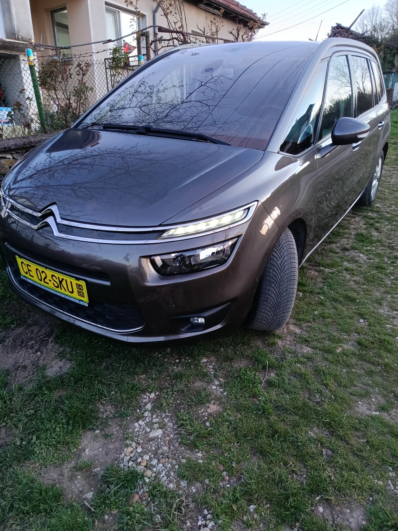 Citroen Grand C4 Picasso 1.6 HDI, снимка 2 - Автомобили и джипове - 54140697