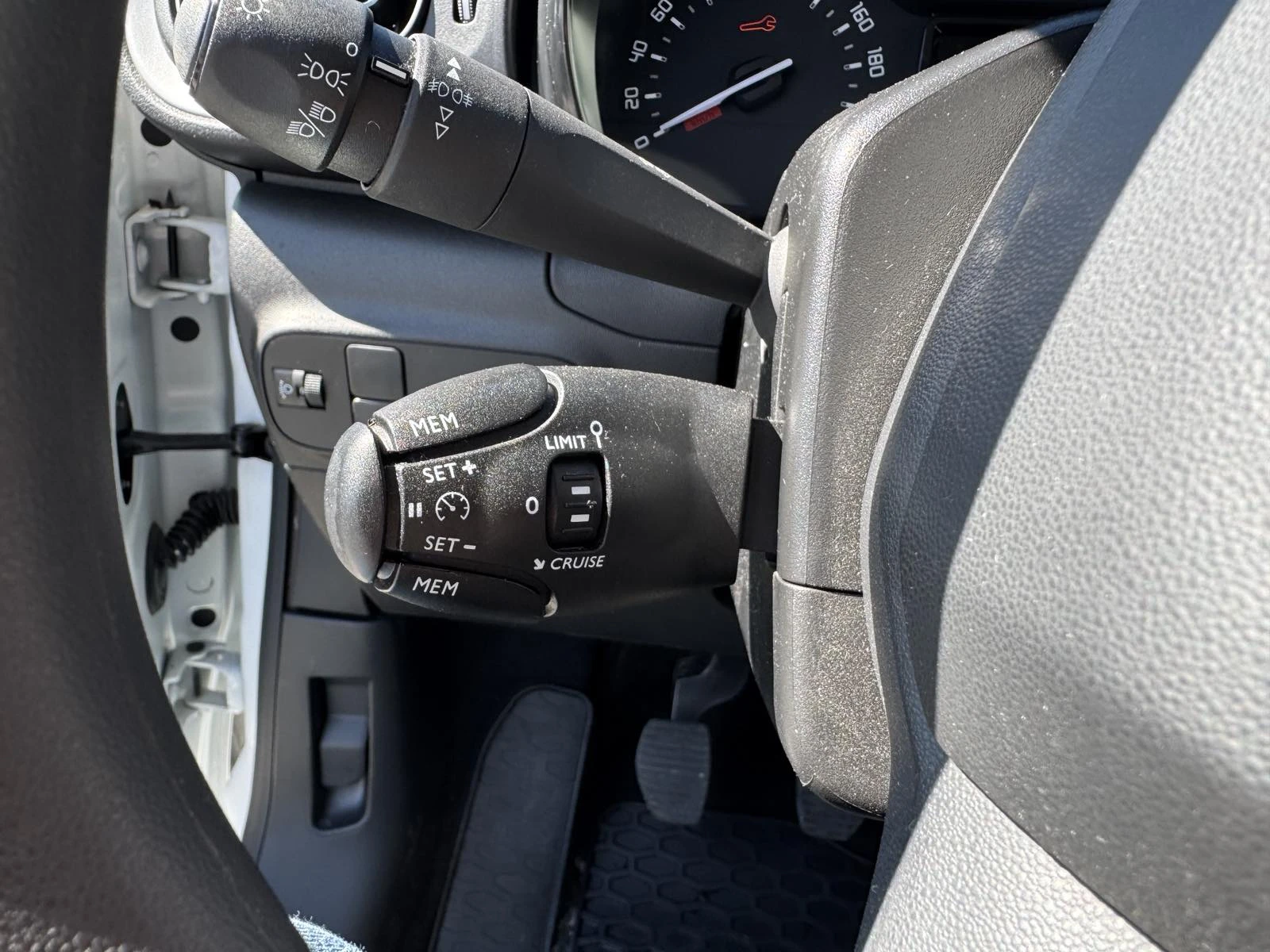 Citroen C3 1.2i, снимка 16 - Автомобили и джипове - 54145224