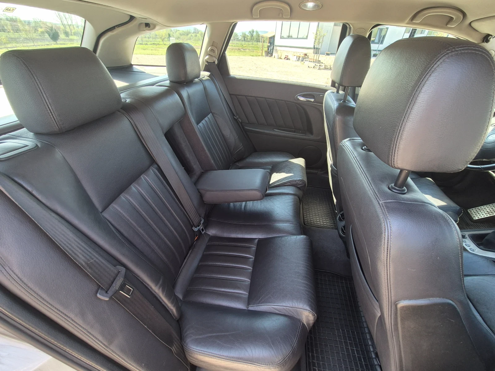 Alfa Romeo Crosswagon q4 1.9 JTDm 16V , снимка 9 - Автомобили и джипове - 54313718