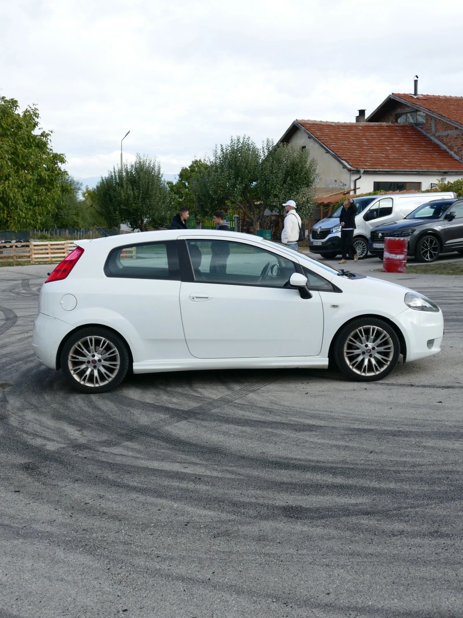 Fiat Punto Sporting, снимка 8 - Автомобили и джипове - 54459043