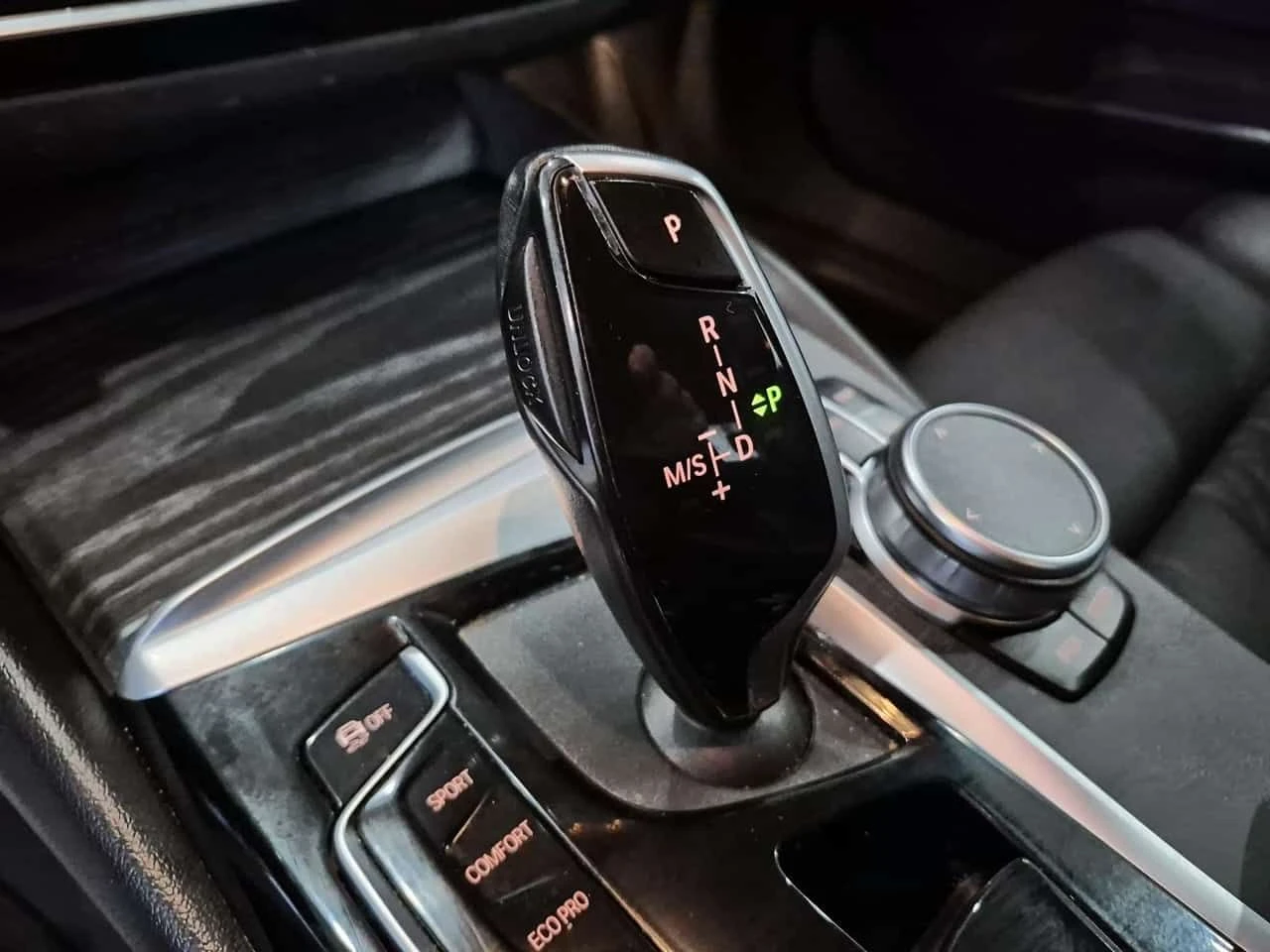 BMW 530 | ШИБИДАХ| ПОДГРЕВИ| CARFAX| АВТОКРЕДИТ, снимка 17 - Автомобили и джипове - 54566545