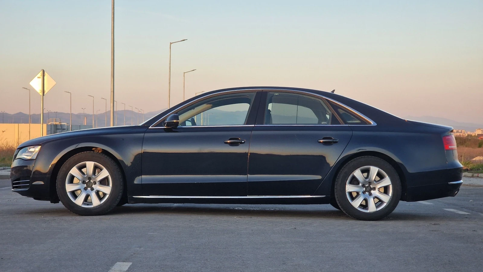 Audi A8 4.2 FSI, снимка 4 - Автомобили и джипове - 54567622