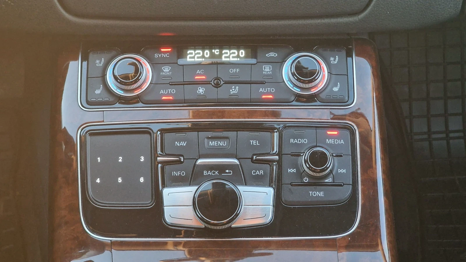 Audi A8 4.2 FSI, снимка 12 - Автомобили и джипове - 54567622