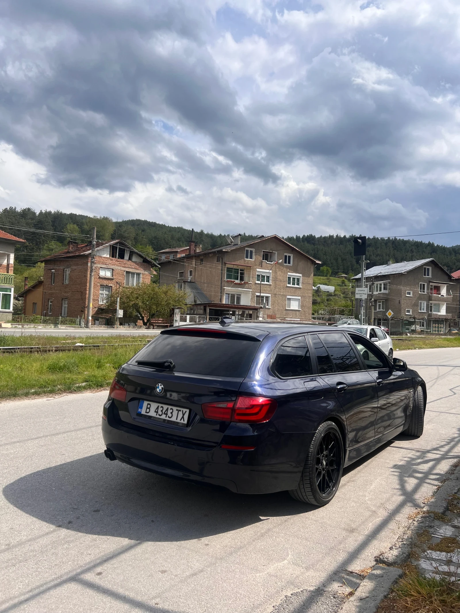 BMW 520, снимка 3 - Автомобили и джипове - 54746323