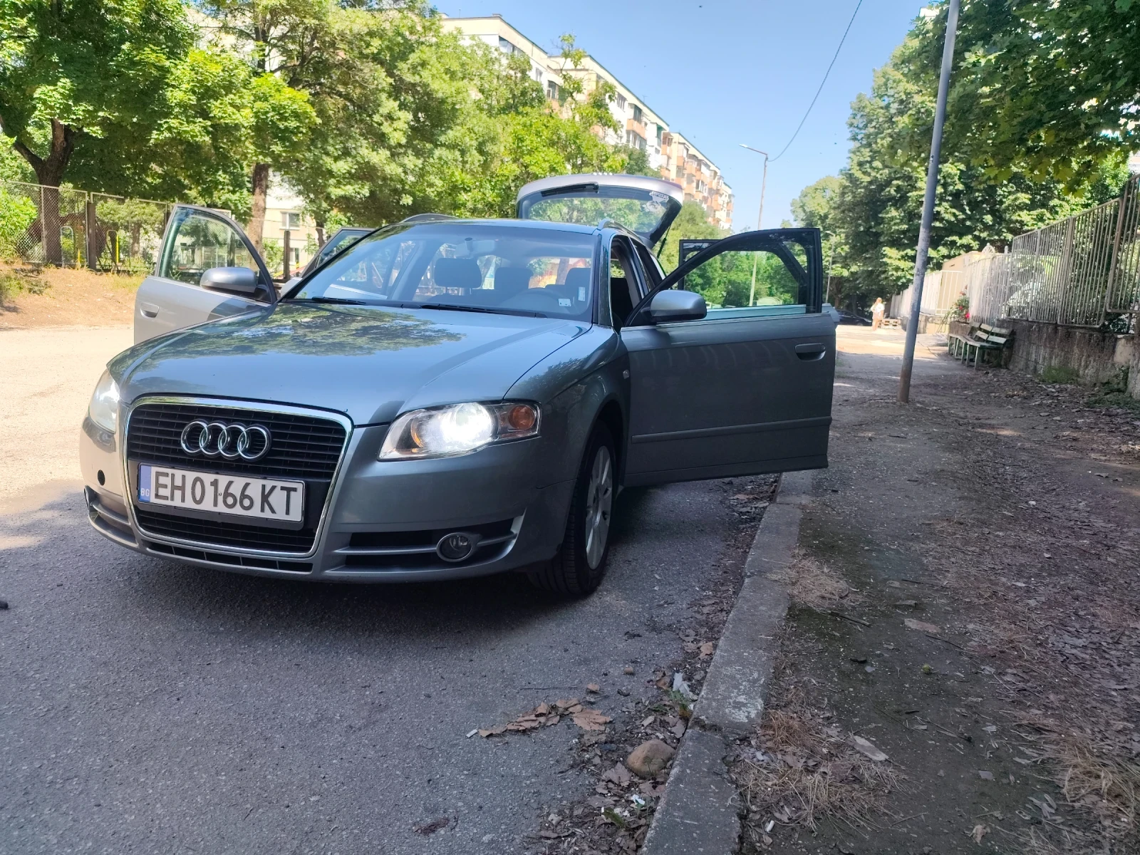 Audi A4, снимка 12 - Автомобили и джипове - 54840035