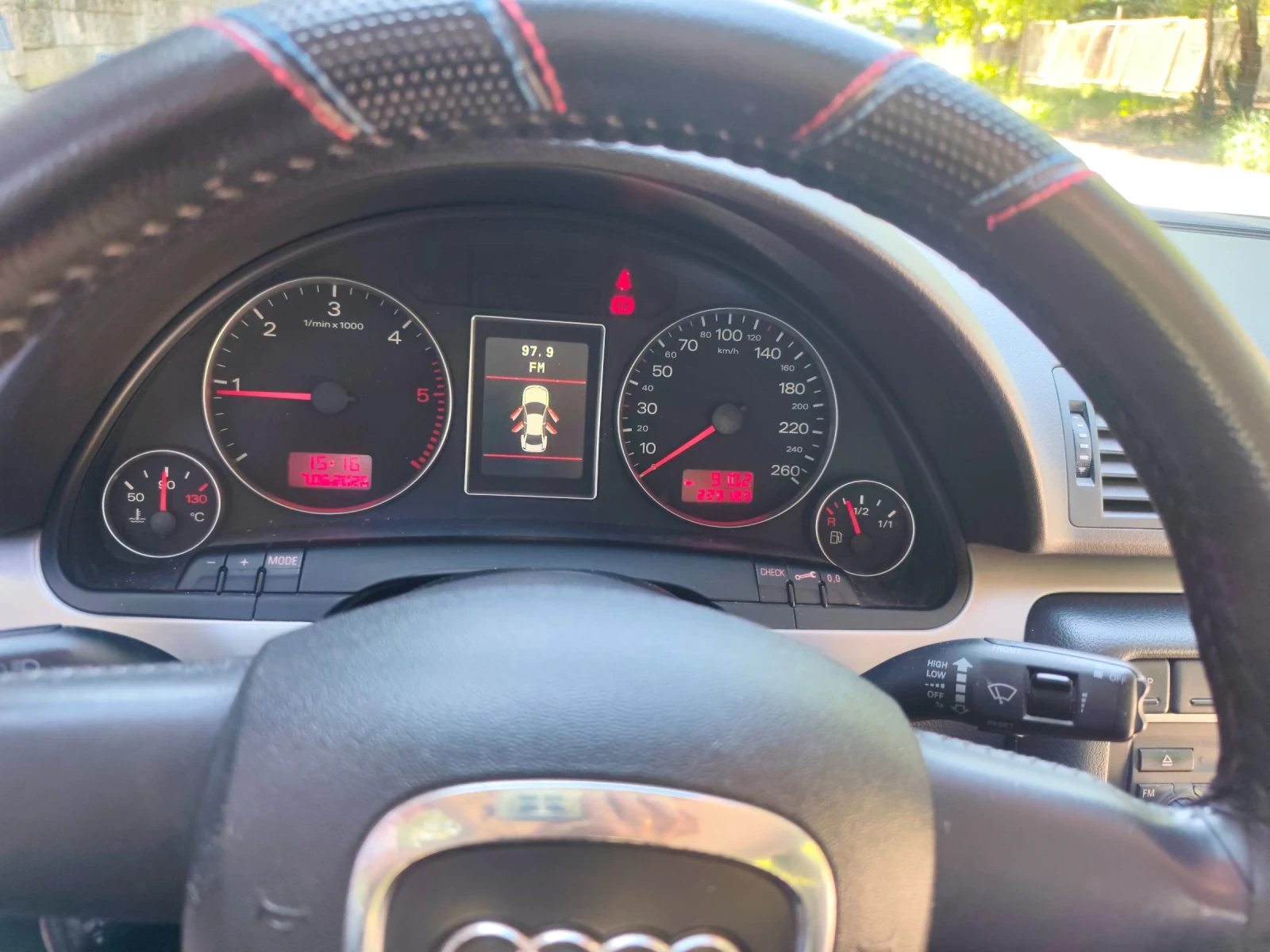 Audi A4, снимка 3 - Автомобили и джипове - 54840035