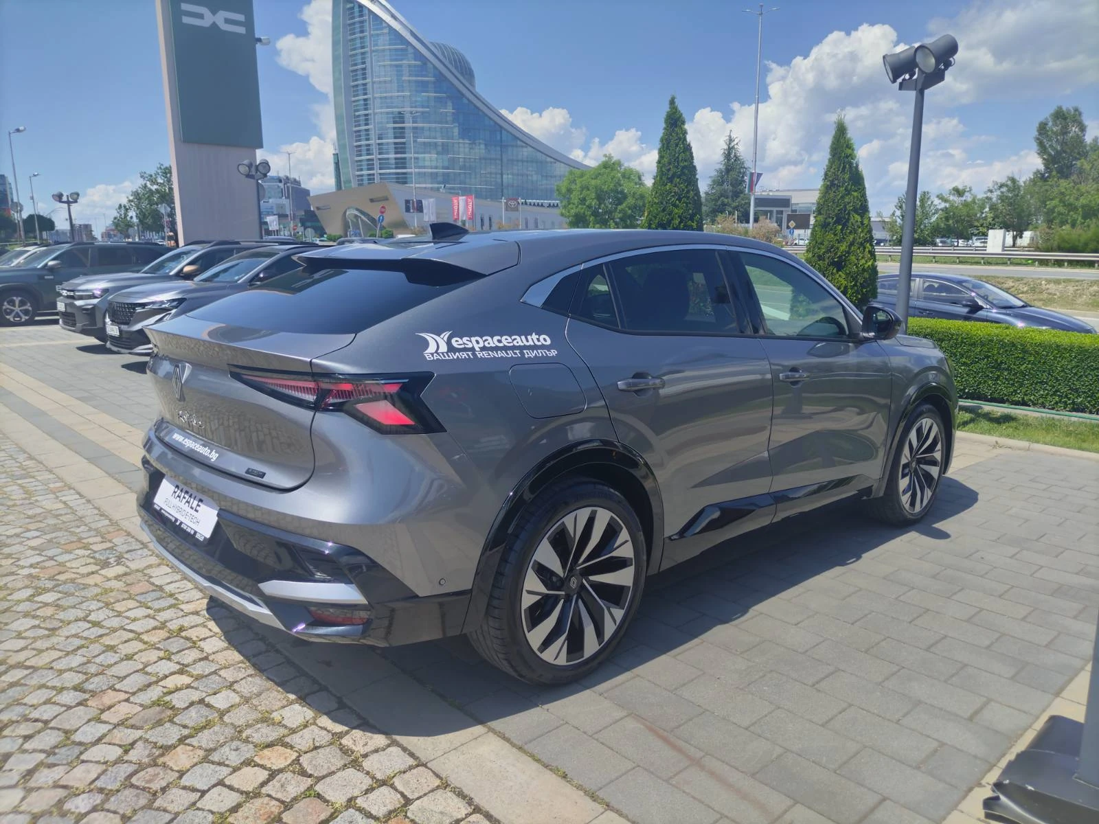 Renault Rafale E-tech full hybrid 200 hp/Techno/Капариран!, снимка 4 - Автомобили и джипове - 54853104