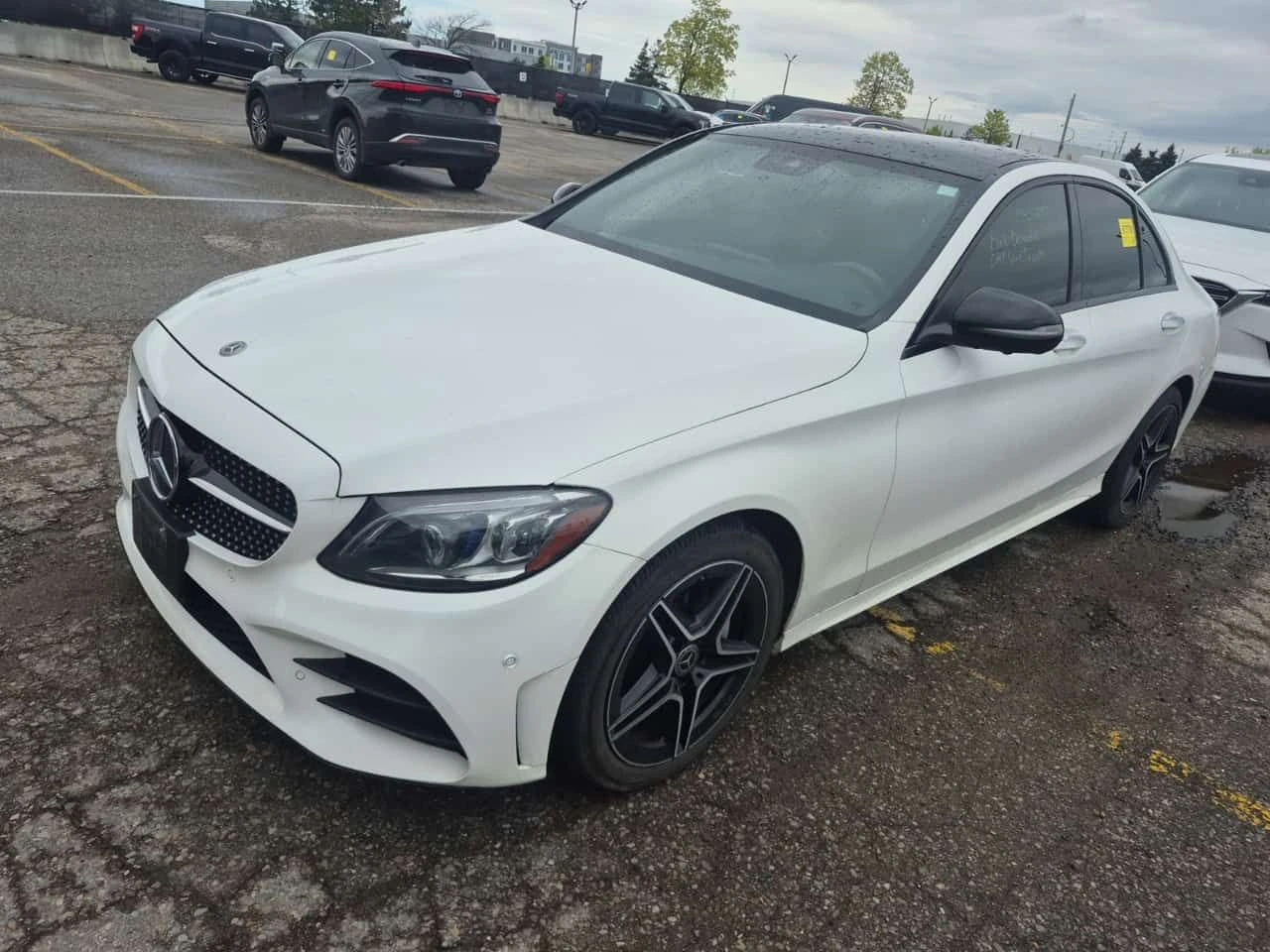 Mercedes-Benz C 300 AMG Line * Multibeam * Дигитално табло * CARFAX * 