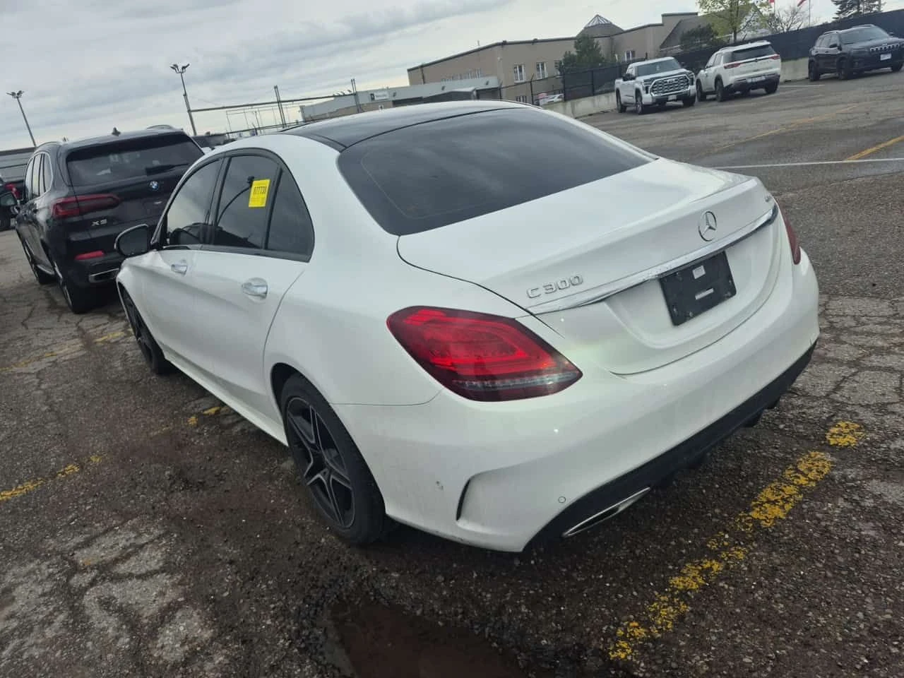 Mercedes-Benz C 300 AMG Line * Multibeam * Дигитално табло * CARFAX * , снимка 4 - Автомобили и джипове - 54940675