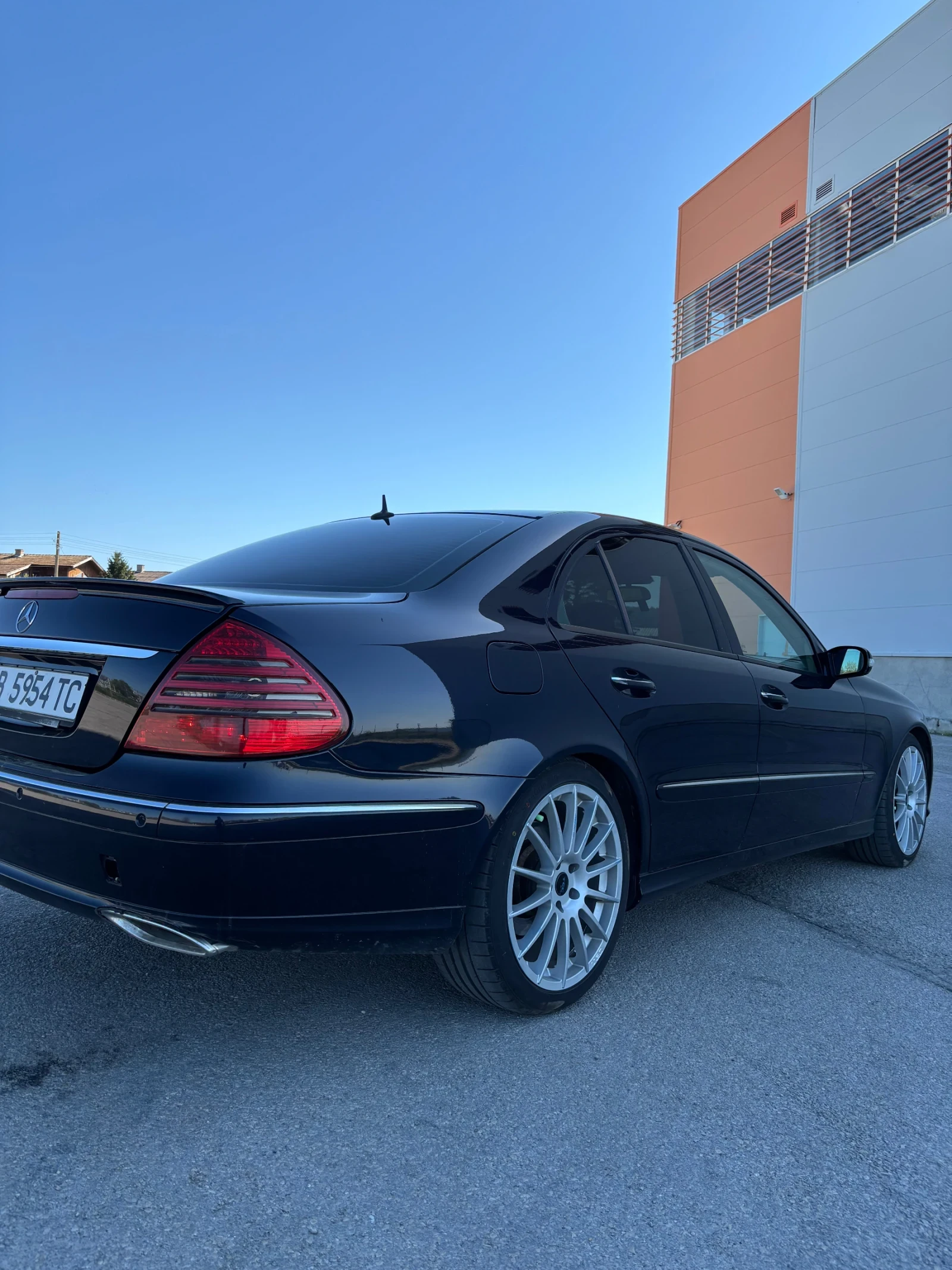Mercedes-Benz E 320 Cdi, снимка 4 - Автомобили и джипове - 55250398