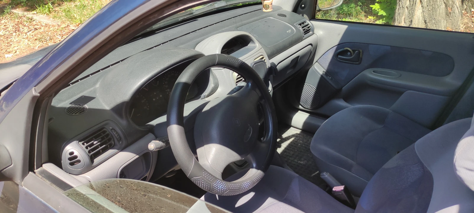Renault Clio, снимка 11 - Автомобили и джипове - 55499578