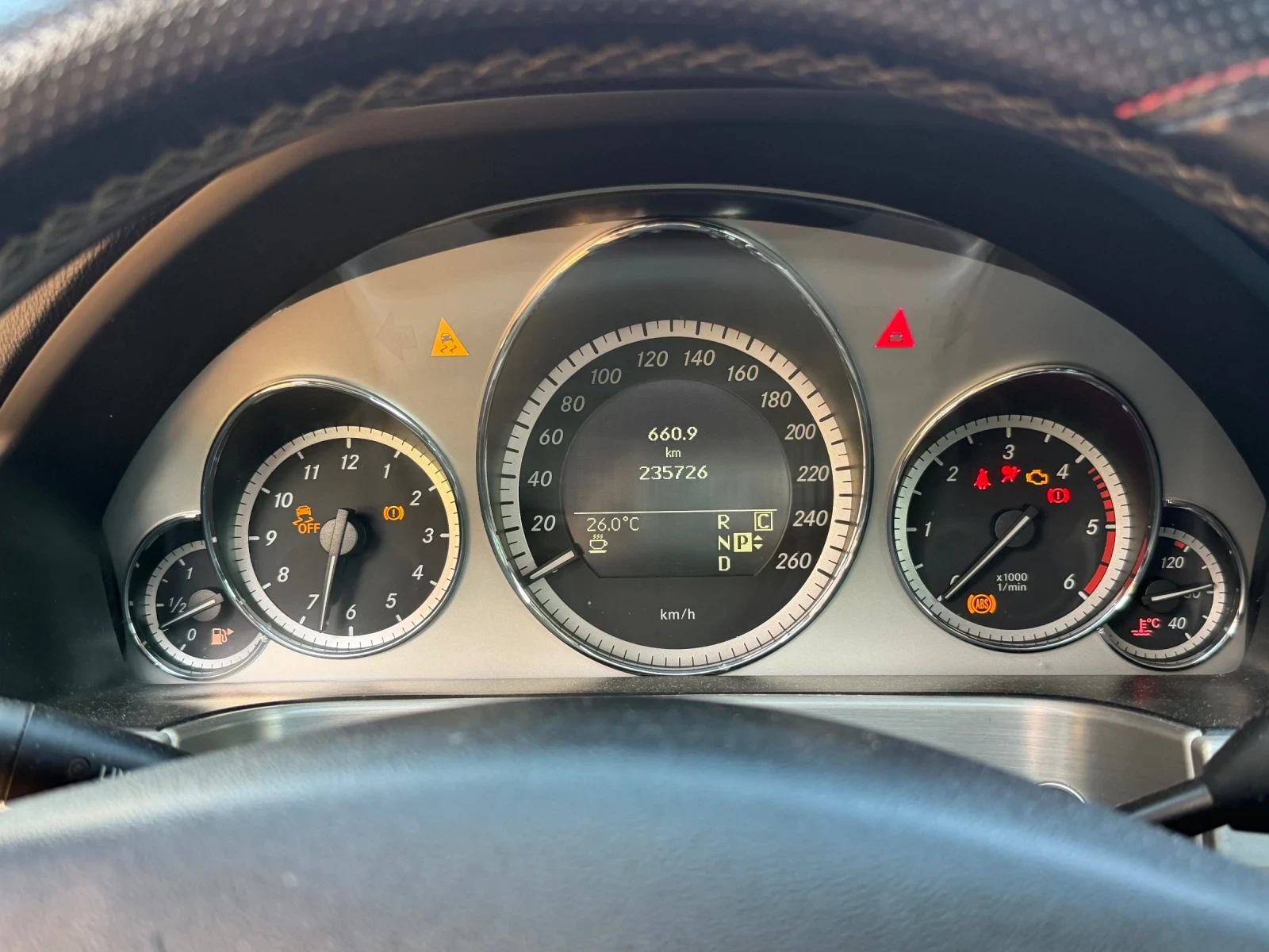 Mercedes-Benz E 350, снимка 4 - Автомобили и джипове - 55931760