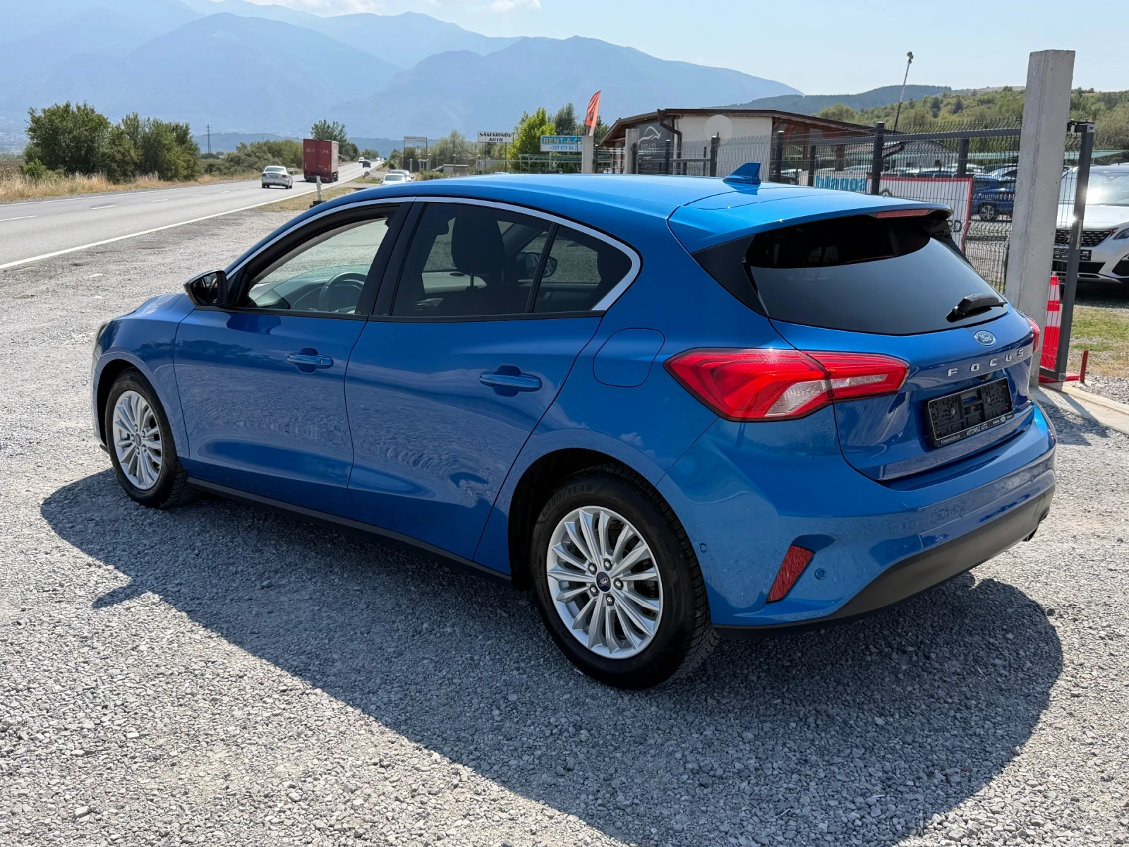 Ford Focus 1.0i AUTOMAT TITANIUM SERVICE BOOK ЕURO6.2 TUV COC, снимка 8 - Автомобили и джипове - 55932178