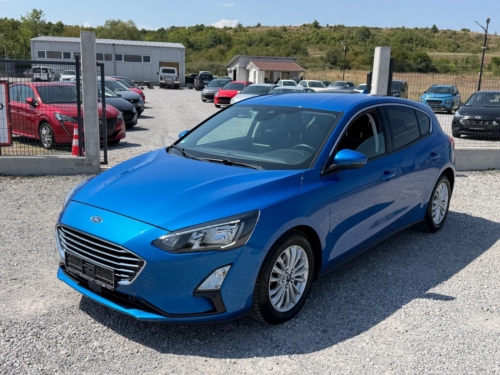 Ford Focus 1.0i AUTOMAT TITANIUM SERVICE BOOK ЕURO6.2 TUV COC, снимка 2 - Автомобили и джипове - 55932178