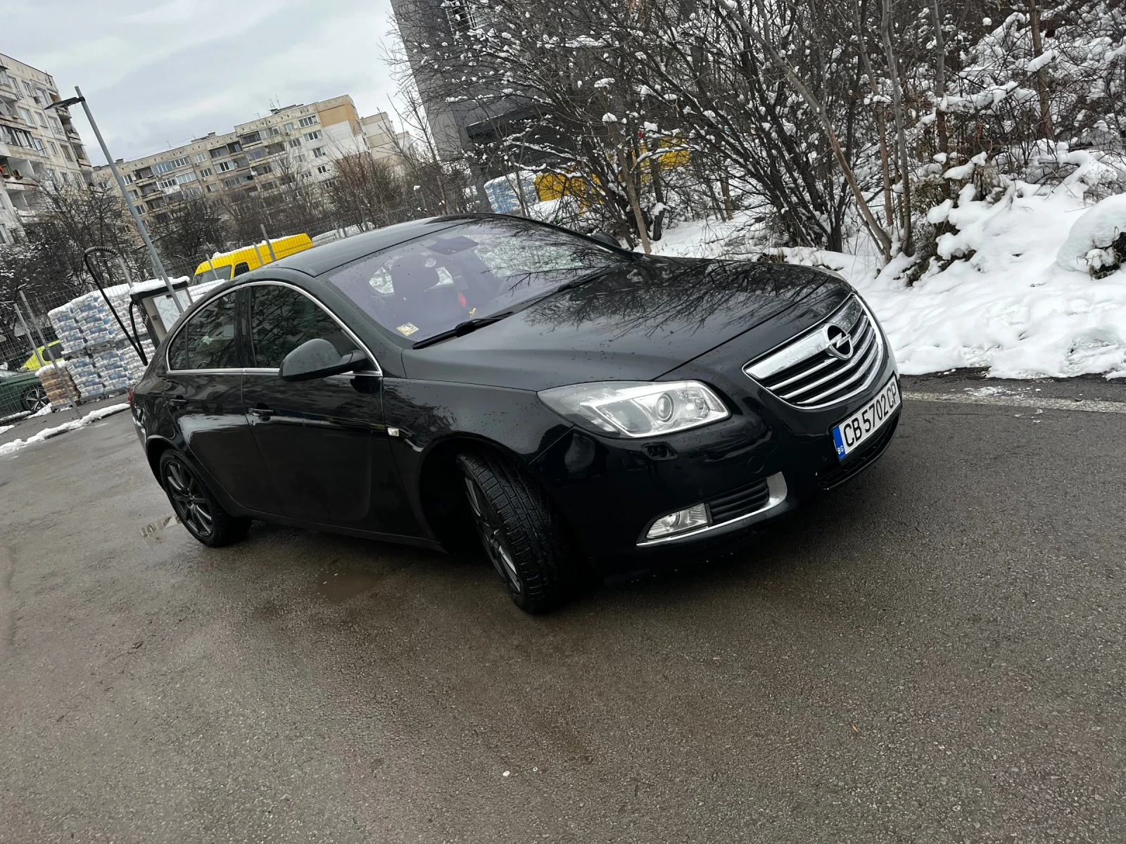 Opel Insignia, снимка 3 - Автомобили и джипове - 56379378