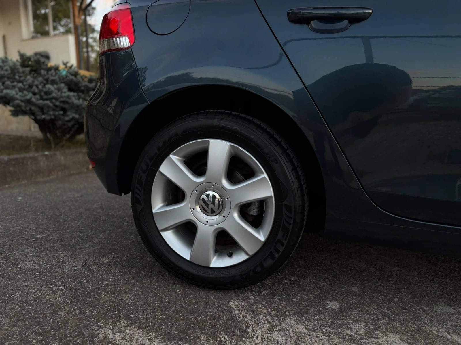 VW Golf 1.6TDI , снимка 7 - Автомобили и джипове - 56420242