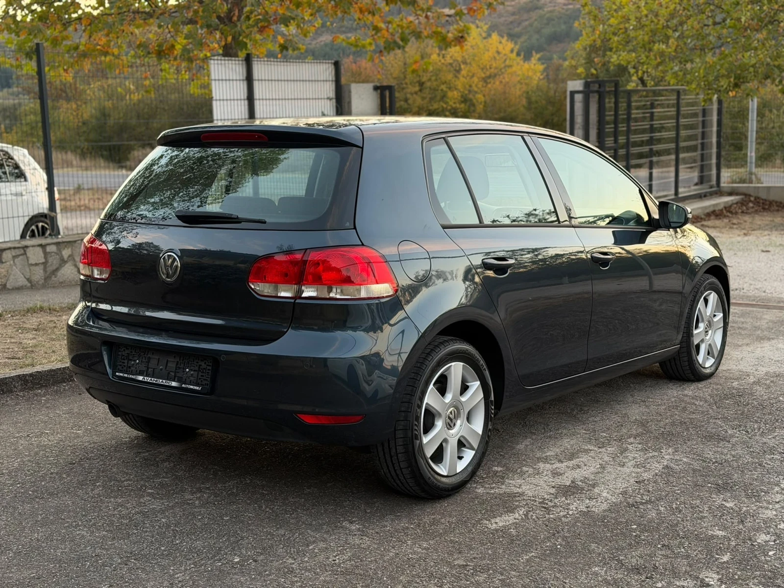 VW Golf 1.6TDI , снимка 4 - Автомобили и джипове - 56420242