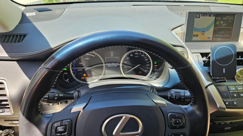 Lexus NX 300h Luxury, снимка 4 - Автомобили и джипове - 46335546