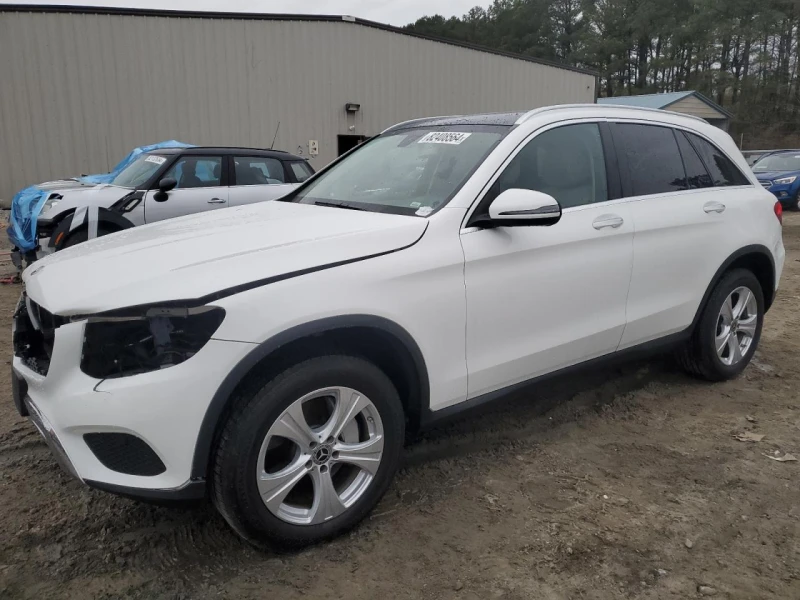 Mercedes-Benz GLC 300 4Matic KeylessGo* Пано* Обдух* Камера* , снимка 4 - Автомобили и джипове - 48790163