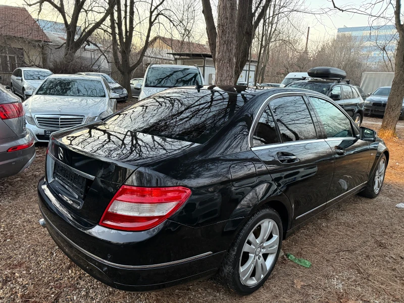 Mercedes-Benz C 220 Avantgarde* Ръчка* Кожа* , снимка 3 - Автомобили и джипове - 48921070