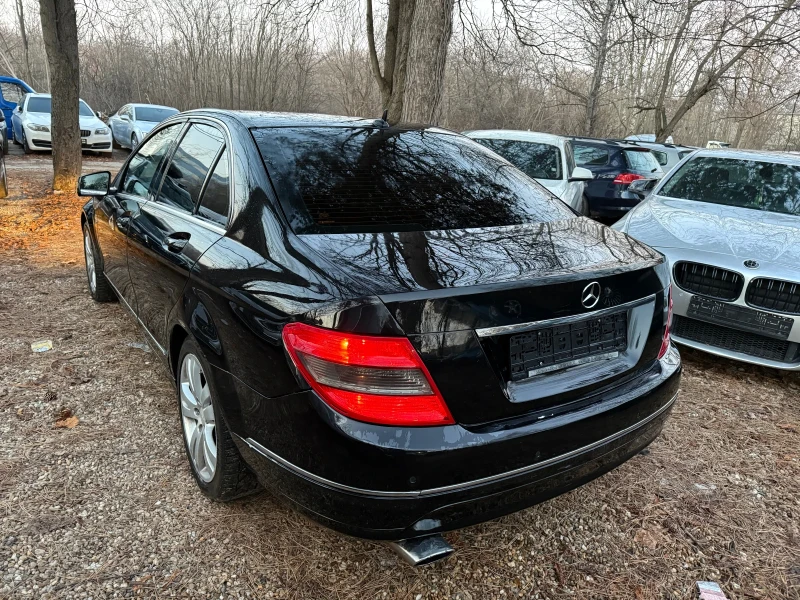 Mercedes-Benz C 220 Avantgarde* Ръчка* Кожа* , снимка 5 - Автомобили и джипове - 48921070