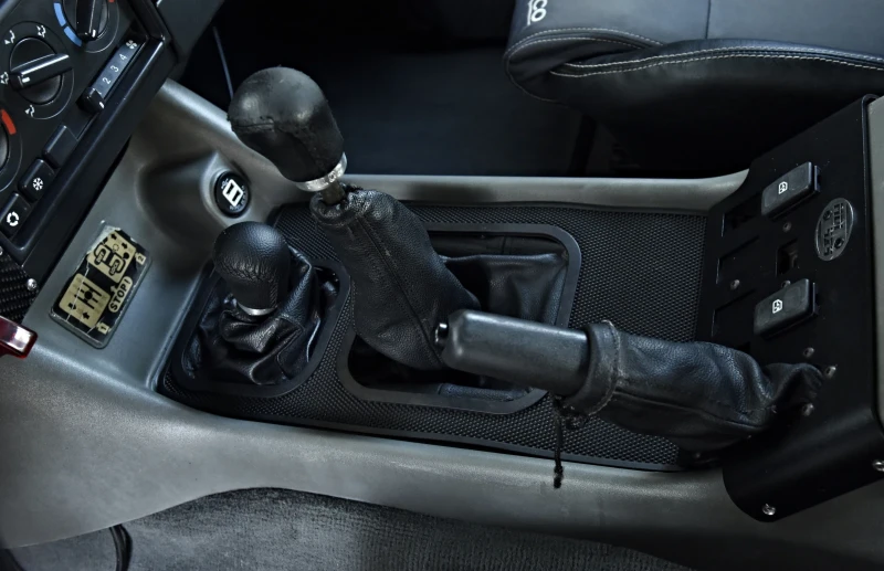 Land Rover Discovery 2.5L 5MT AWD , снимка 9 - Автомобили и джипове - 50979722