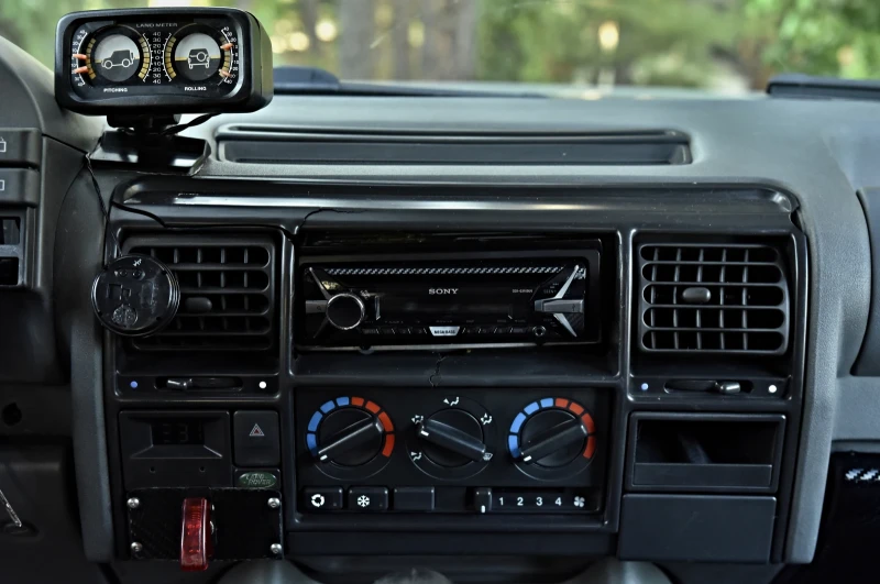 Land Rover Discovery 2.5L 5MT AWD , снимка 11 - Автомобили и джипове - 50979722