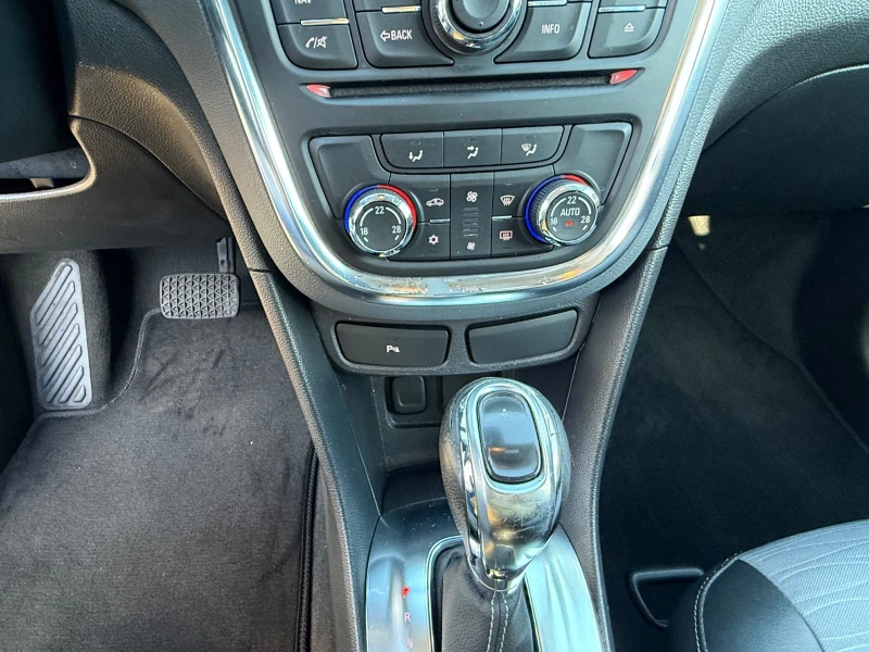 Opel Mokka 1.6cdti COSMO AUTOMATIC KAMERA NAVI Evro 6b, снимка 13 - Автомобили и джипове - 52562857