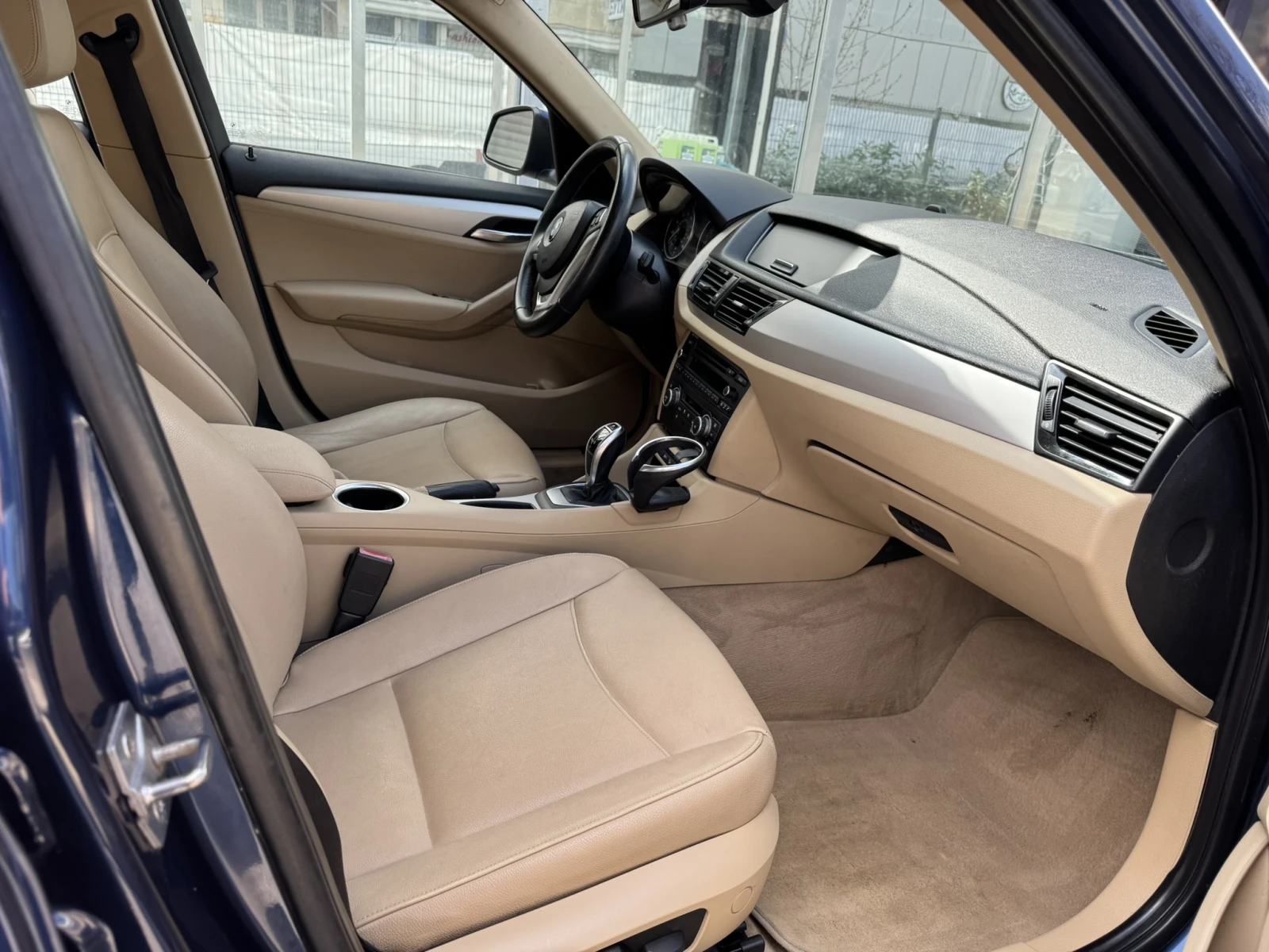 BMW X1 2.8 i - изображение 9