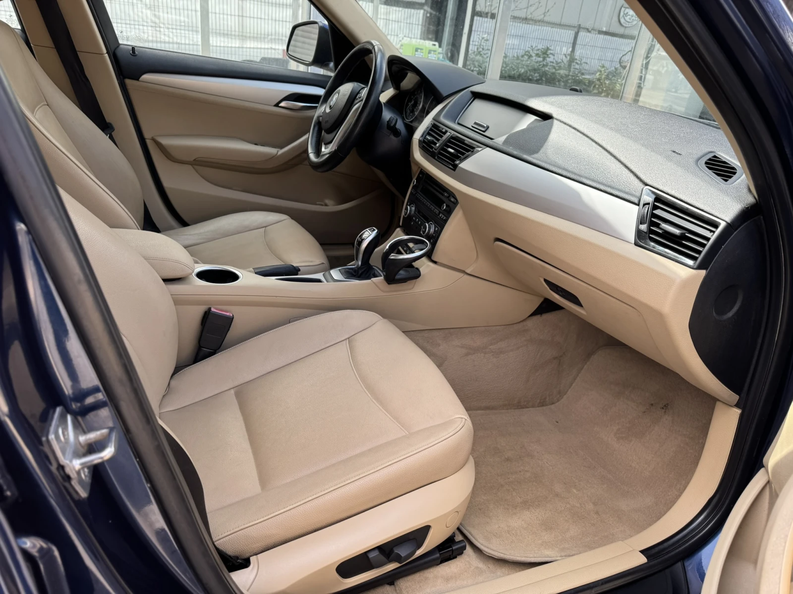 BMW X1 2.8 i - изображение 8