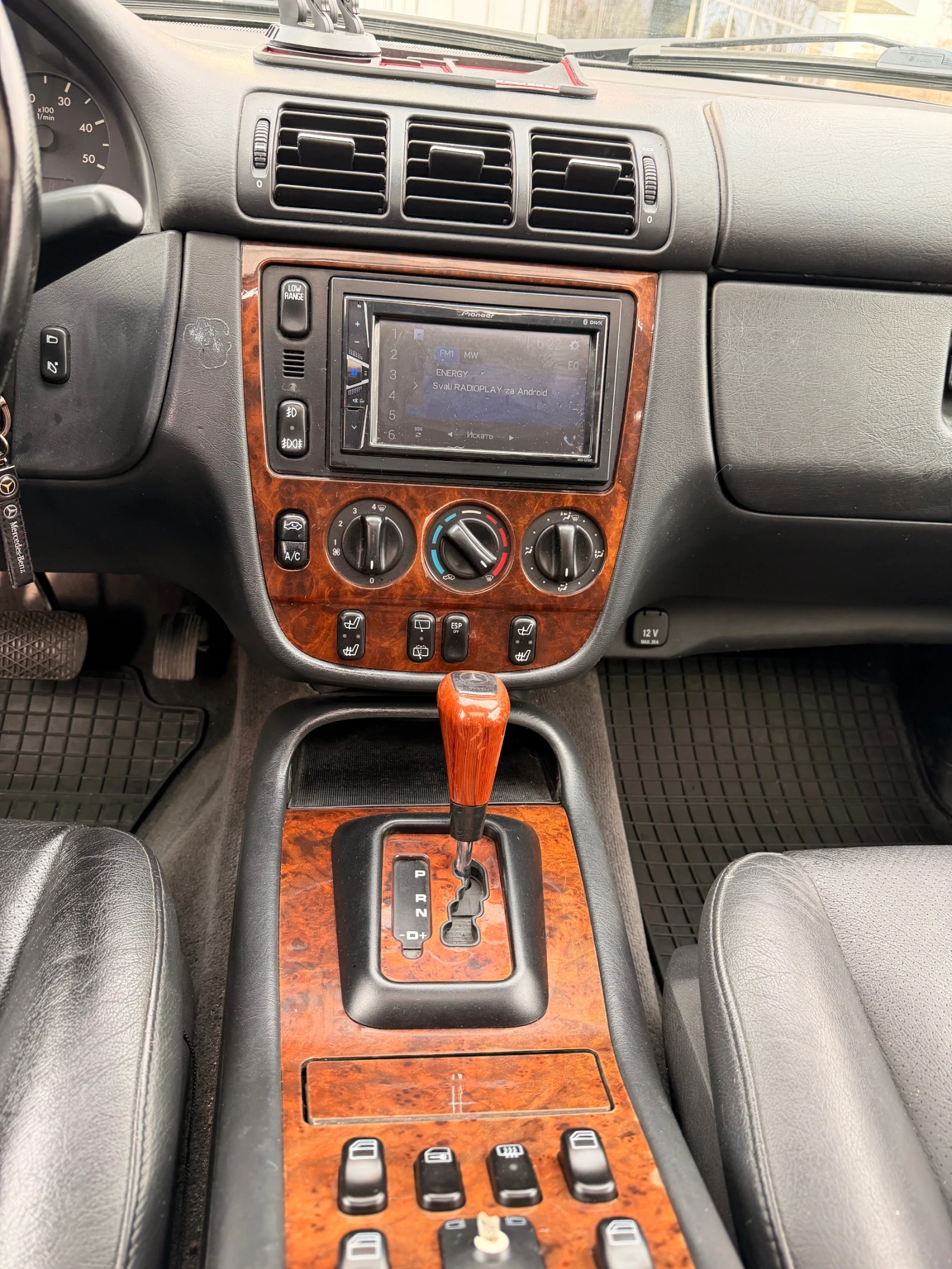 Mercedes-Benz ML 270 A/C, снимка 11 - Автомобили и джипове - 53953099