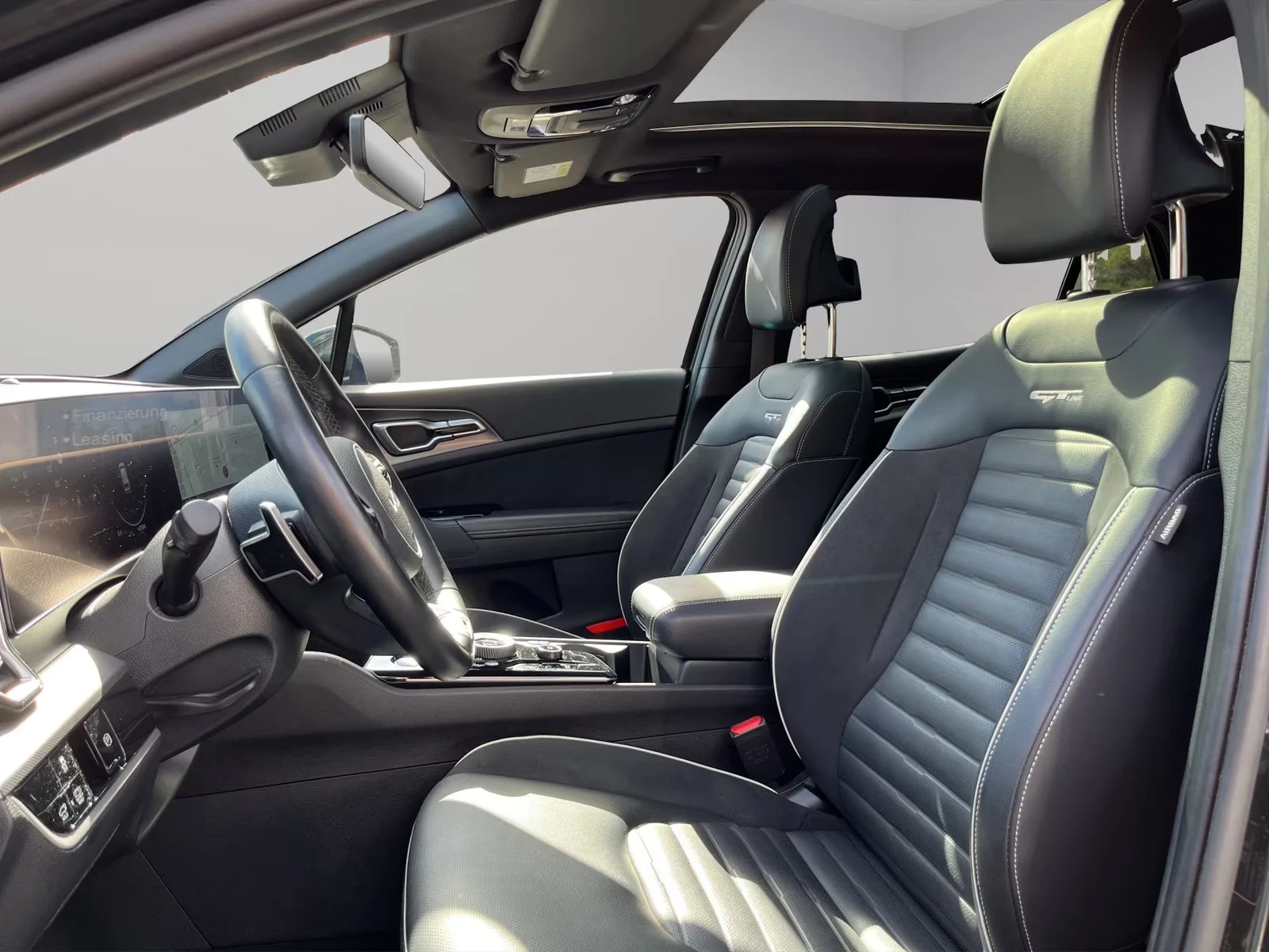 Kia Sportage GT-Line* 4WD* Pano* ViCo* Navi* Kamera* SHZ* * , снимка 8 - Автомобили и джипове - 54004525