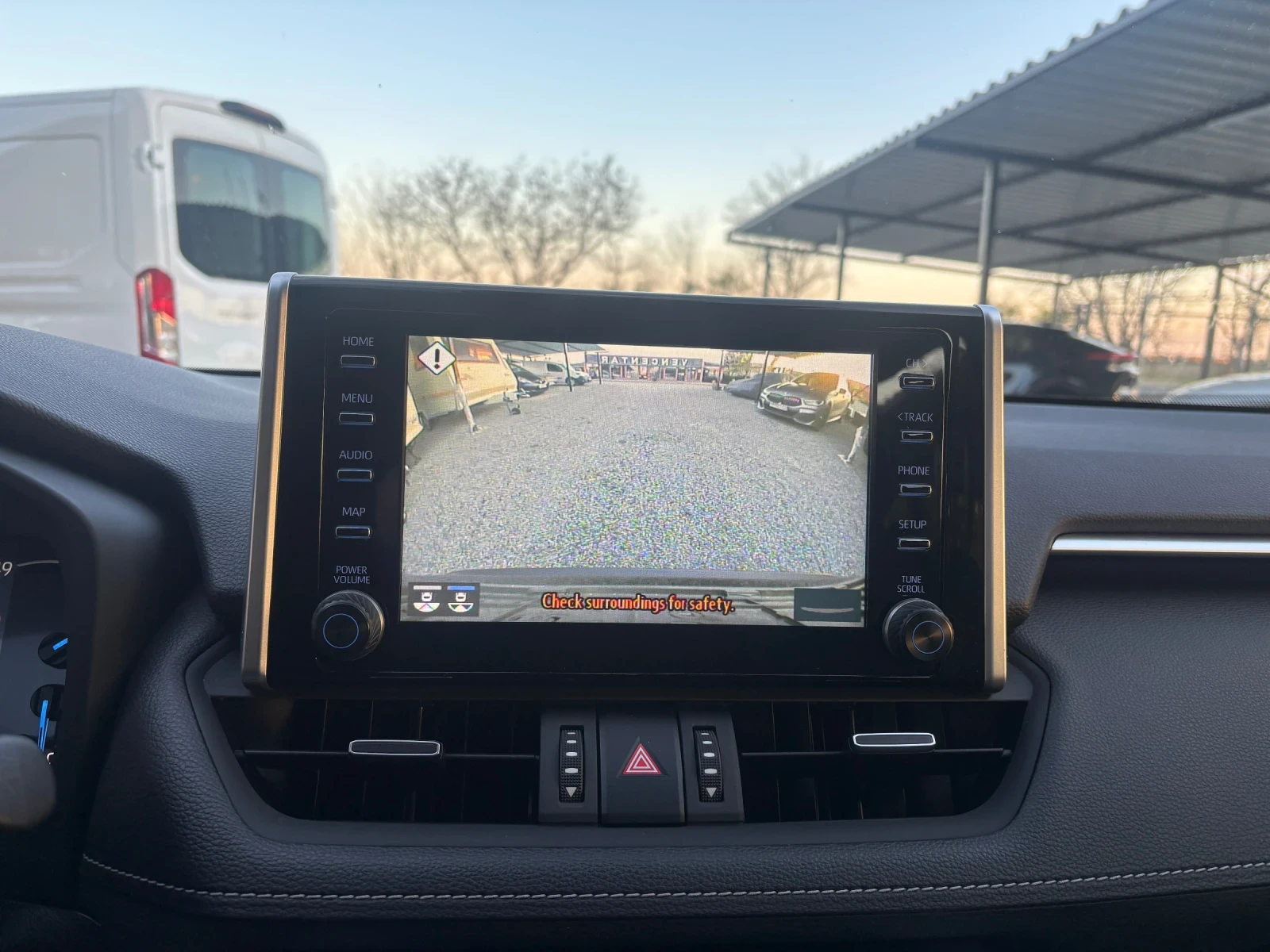 Toyota Rav4 HEV, 218ks, E-CVT Business, снимка 10 - Автомобили и джипове - 54308992