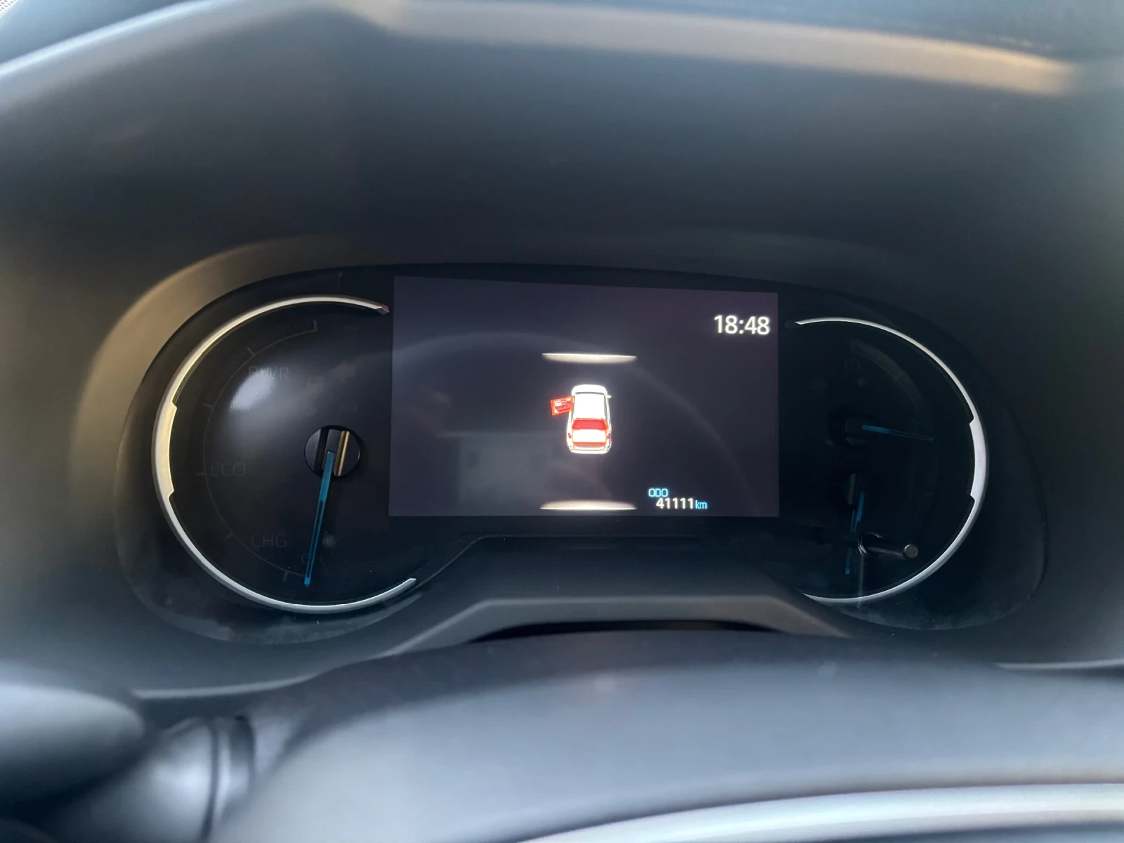 Toyota Rav4 HEV, 218ks, E-CVT Business, снимка 7 - Автомобили и джипове - 54308992