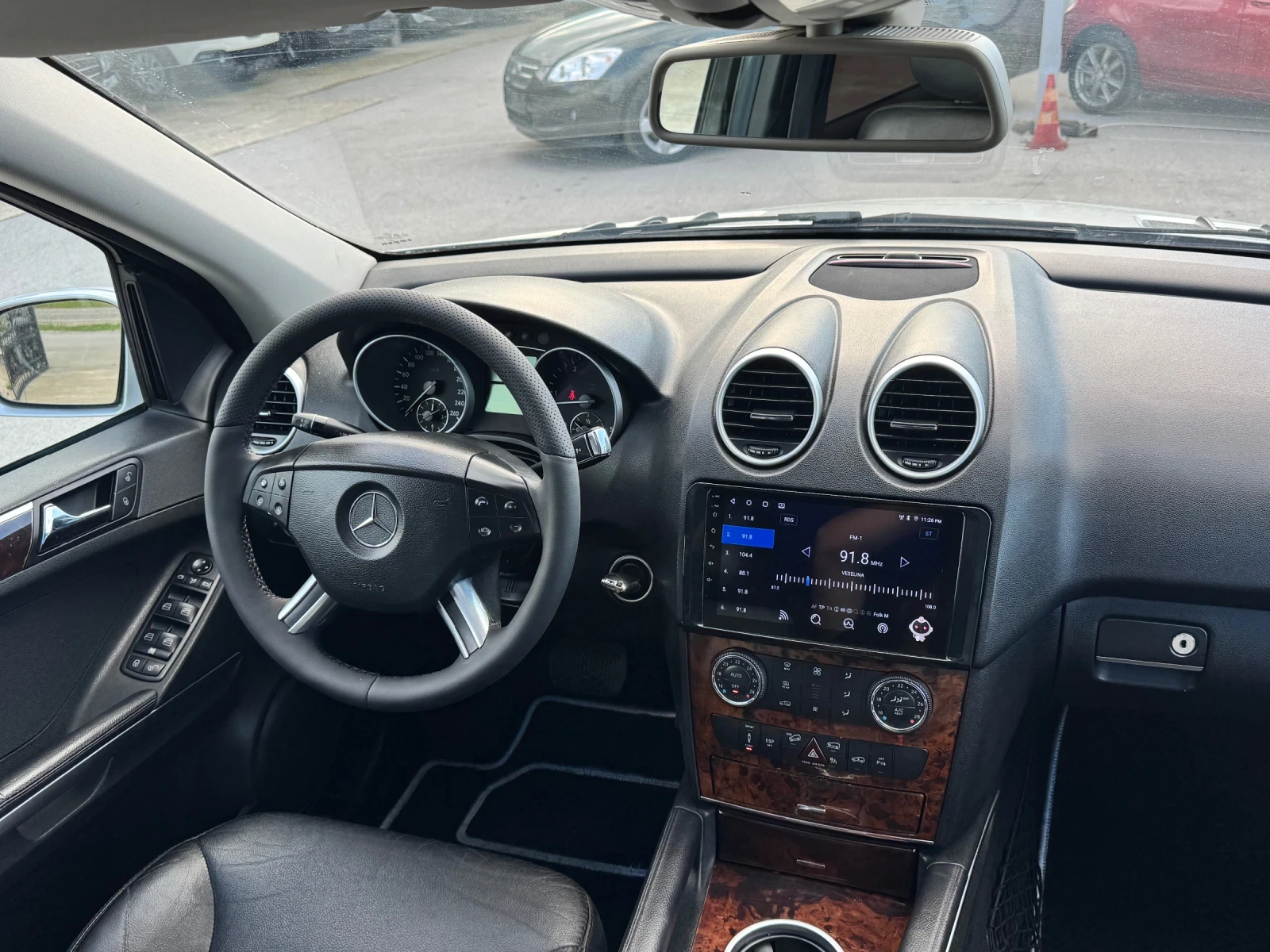 Mercedes-Benz ML 320 3.2CDI 4Matic ИТАЛИЯ, снимка 11 - Автомобили и джипове - 54609150