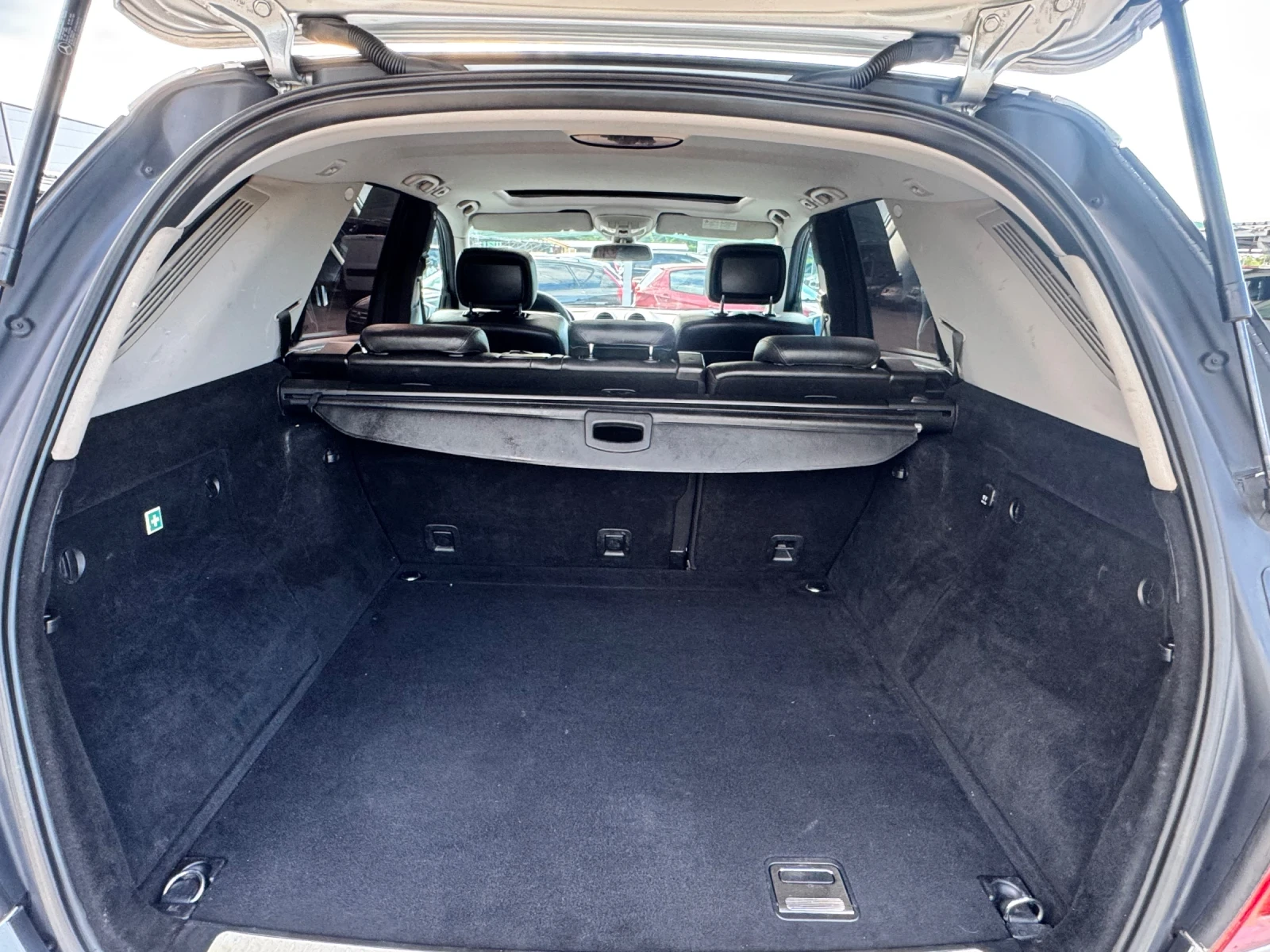 Mercedes-Benz ML 320 3.2CDI 4Matic ИТАЛИЯ, снимка 8 - Автомобили и джипове - 54609150