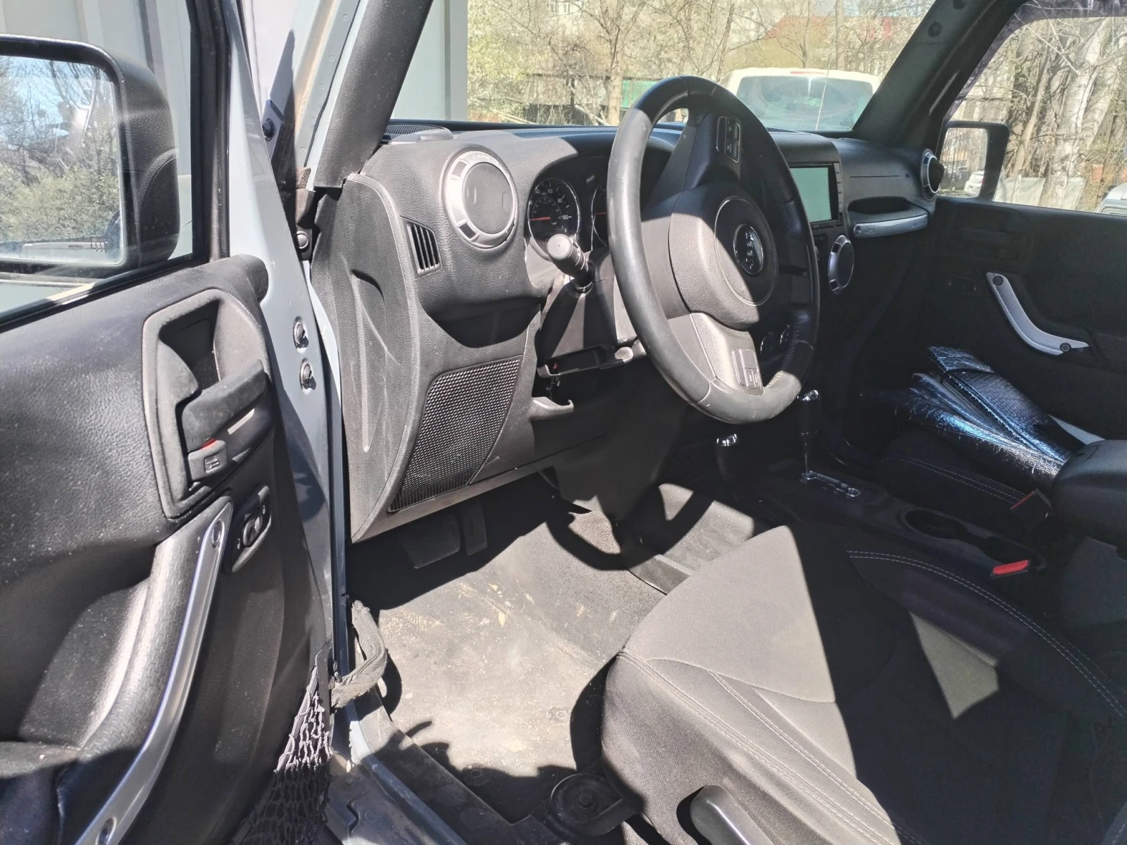 Jeep Wrangler sahara, снимка 11 - Автомобили и джипове - 54763451
